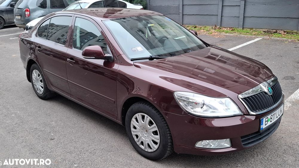 Skoda Octavia 1.6 TDI Ambiente - 2