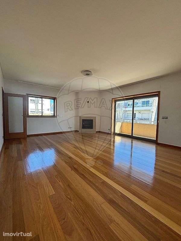 Apartamento T3 para arrendamento - Grande imagem: 3/26