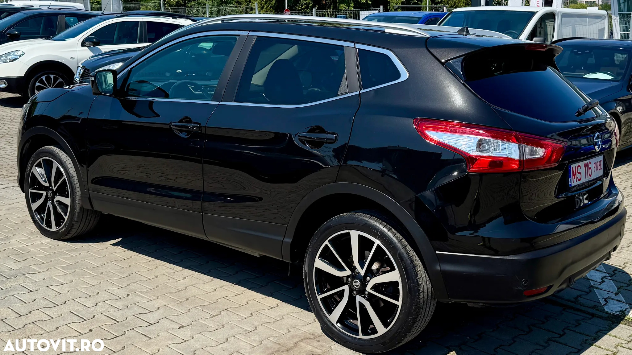 Nissan Qashqai 1.6 DCI 4 x 4 DPF Start/Stop tekna - 4