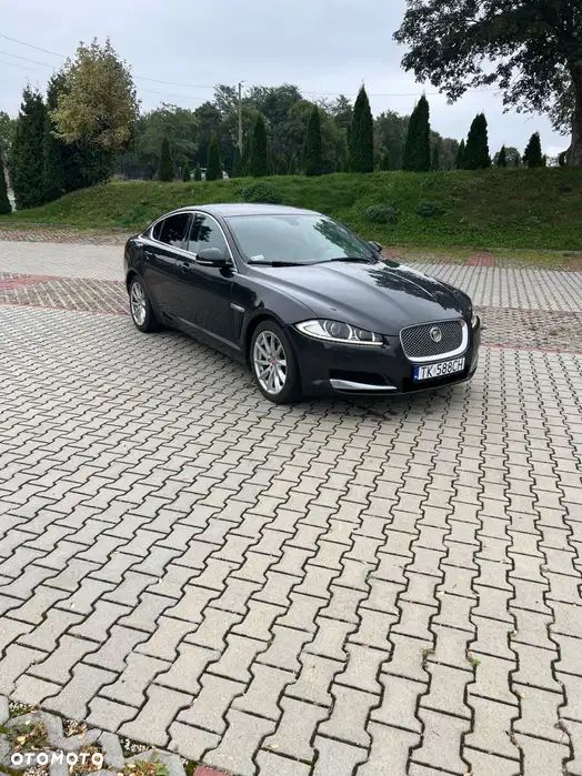 Jaguar XF 2.2 D Luxury - 6