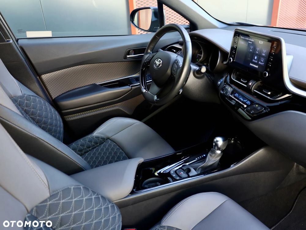 Toyota C-HR 1.8 Hybrid Executive - 31