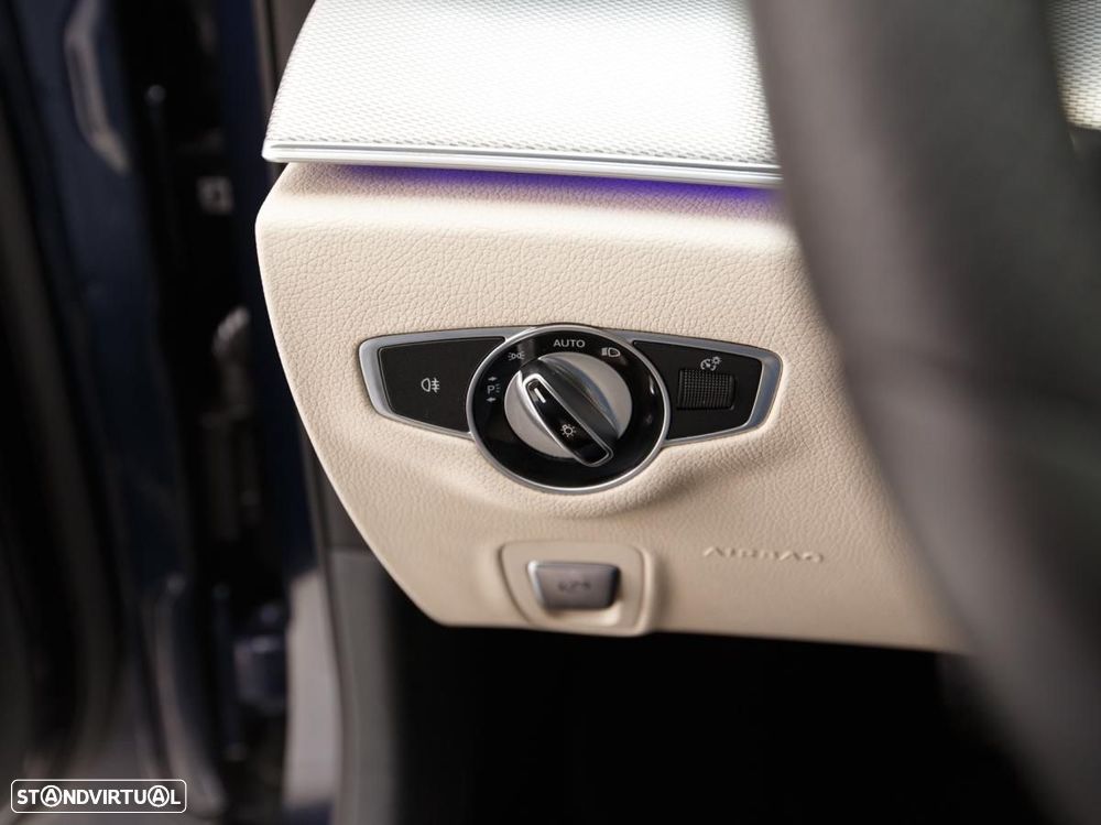 Mercedes-Benz E 220 - 16