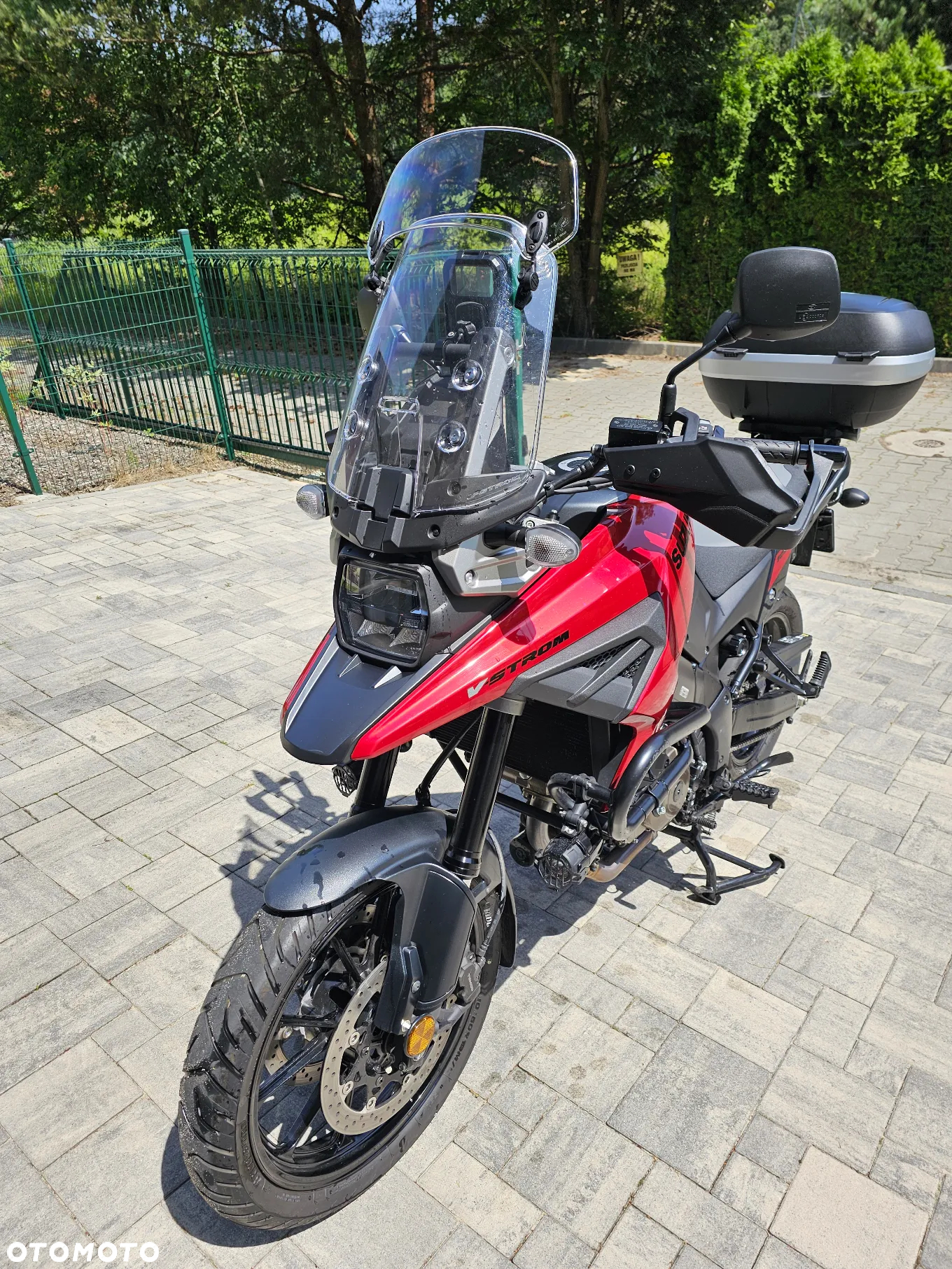 Suzuki V-STROM - 2