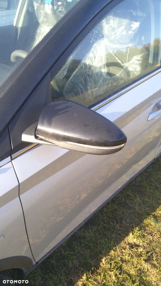 HYUNDAI BAYON lusterko lewe - 1