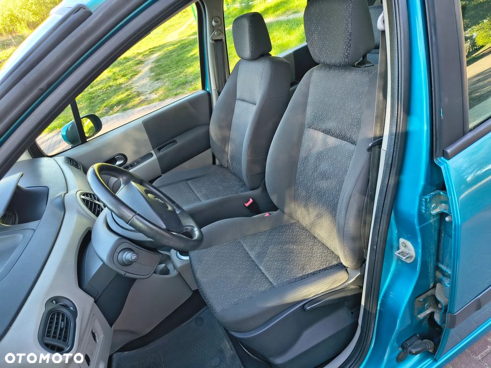 Renault Modus - 18