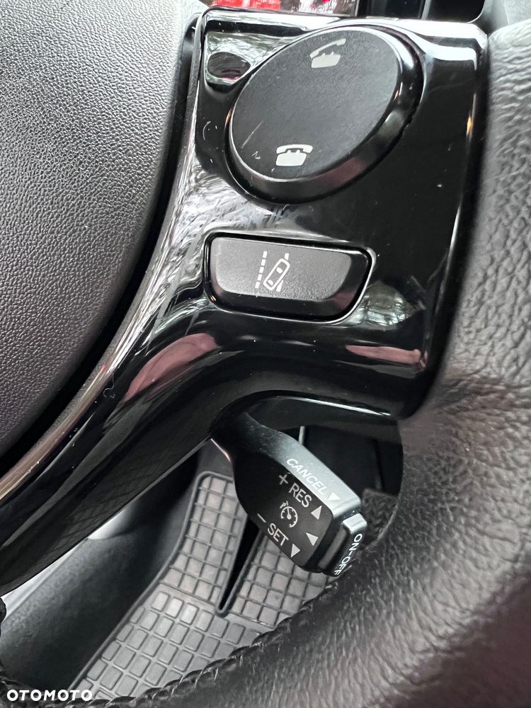 Toyota Aygo x-play - 25