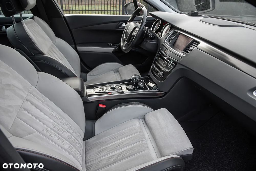 Peugeot 508 RXH Hybrid4 - 36