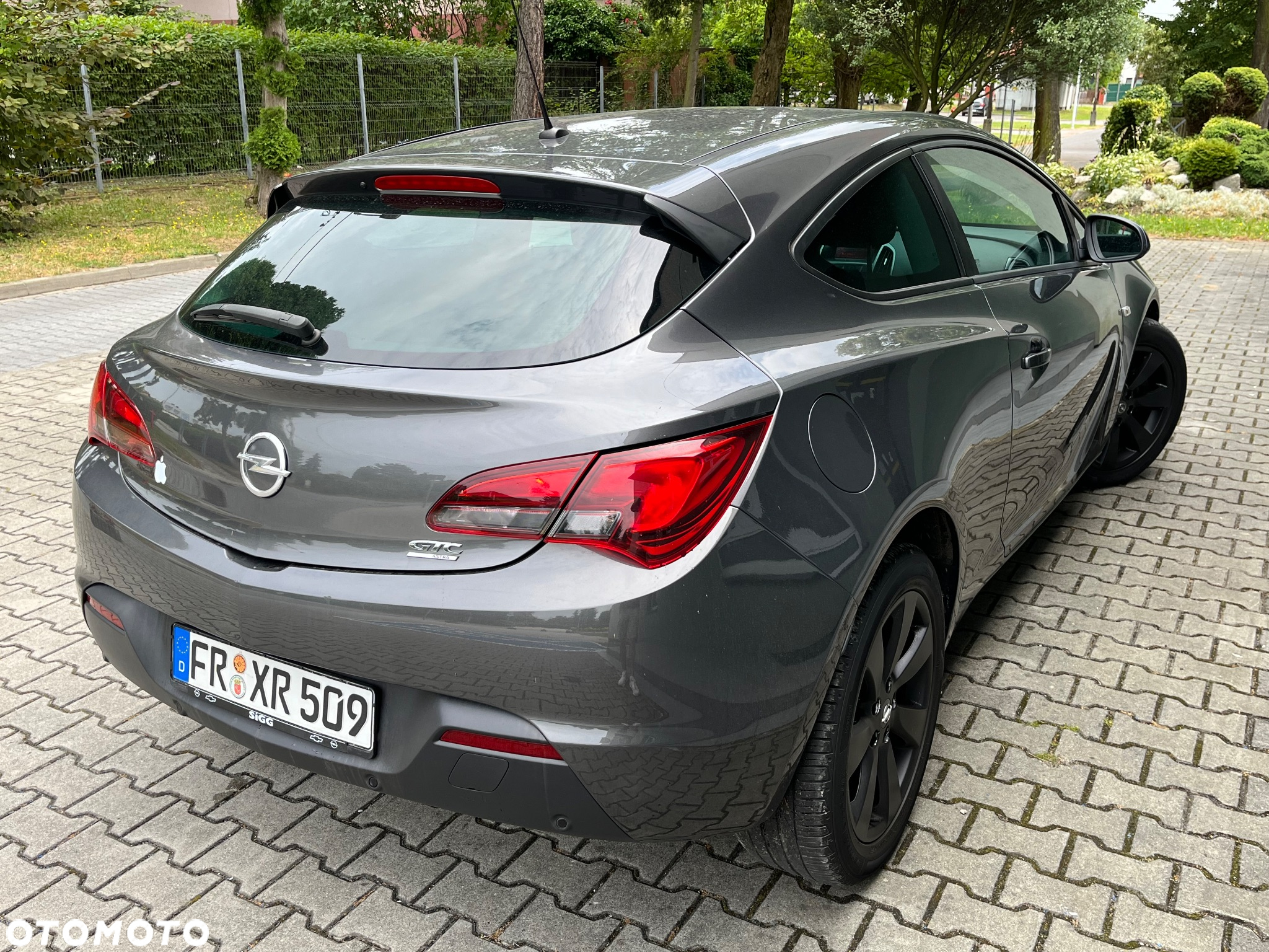 Opel Astra GTC 1.4 Turbo - 3