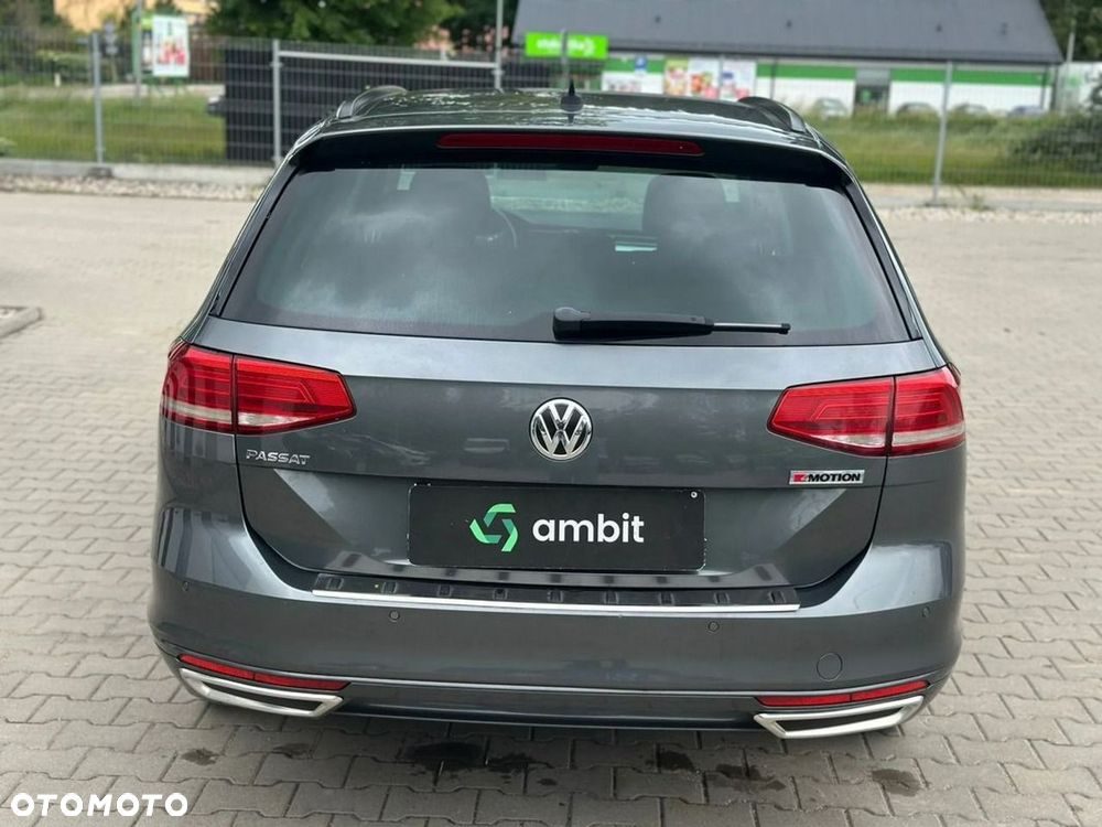 Volkswagen Passat - 8