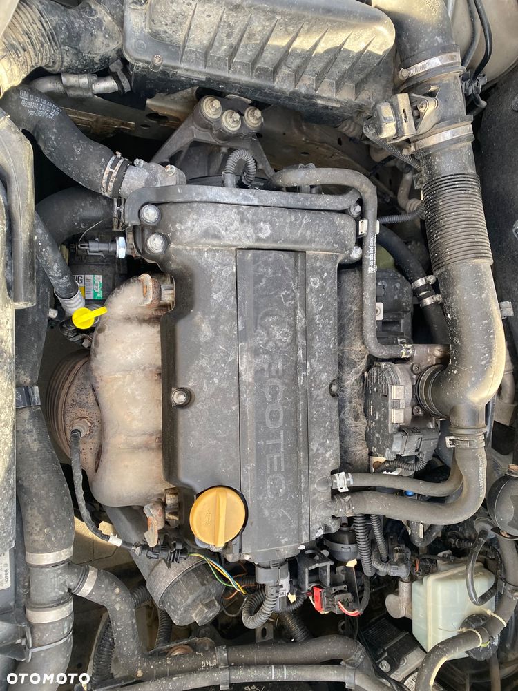 Opel Astra 1.4 Enjoy - 10