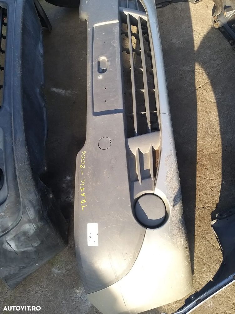 Bara Fata pentru Renault Trafic din 2006 - 1