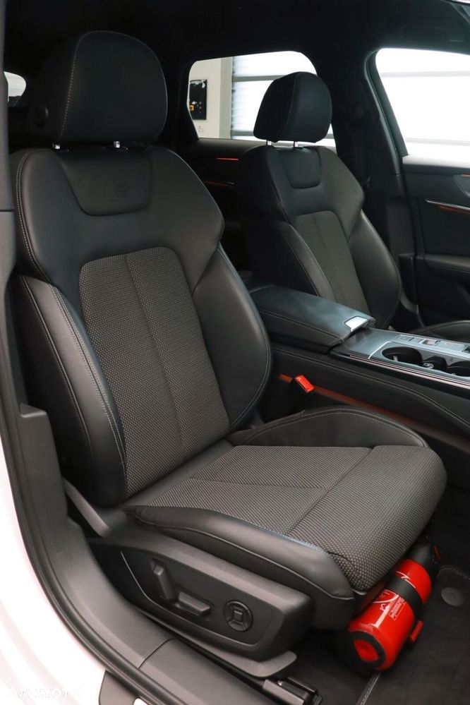 Audi A6 Avant 40 TDI mHEV S Line S tronic - 13