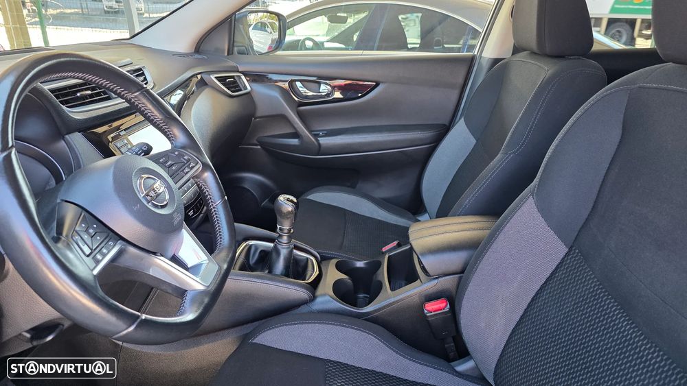 Nissan Qashqai 1.5 dCi N-Tec - 17
