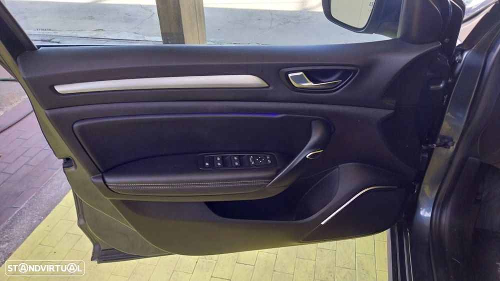 Renault Mégane Sport Tourer 1.5 Blue dCi Intens EDC - 5