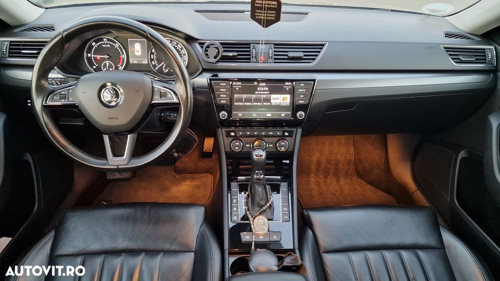 Skoda Superb 2.0 TDI DSG 4X4 Style - 8