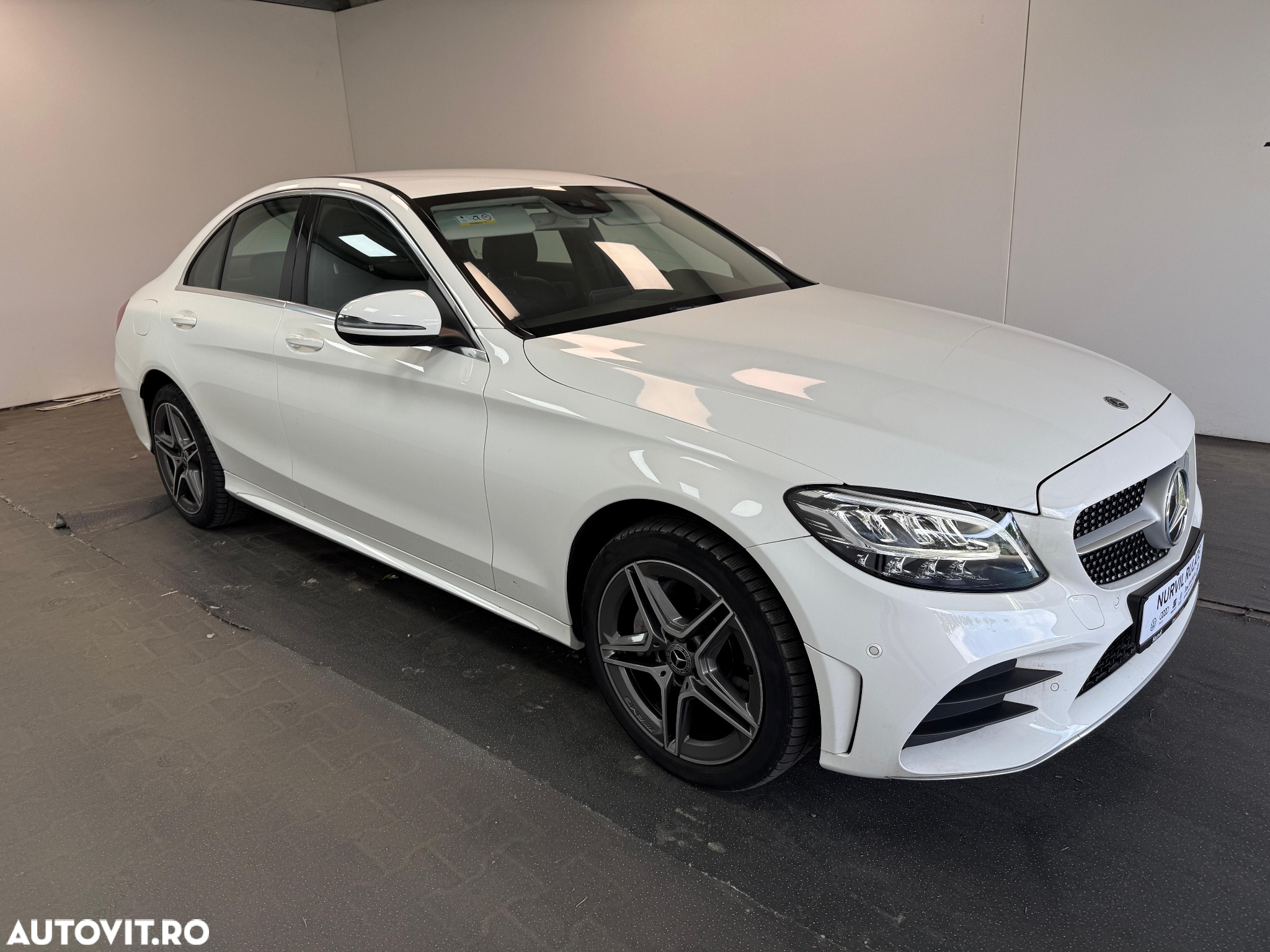Mercedes-Benz C 200 4MATIC Aut. - 16