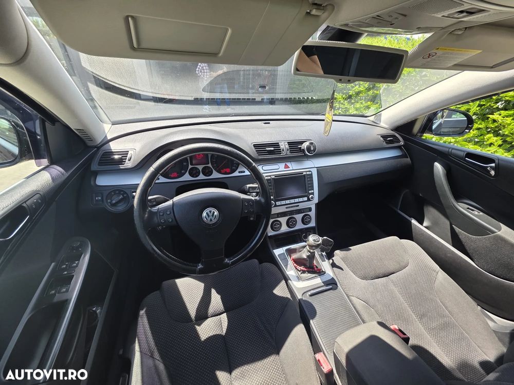 Volkswagen Passat 2.0 TDI DPF Comfortline - 6