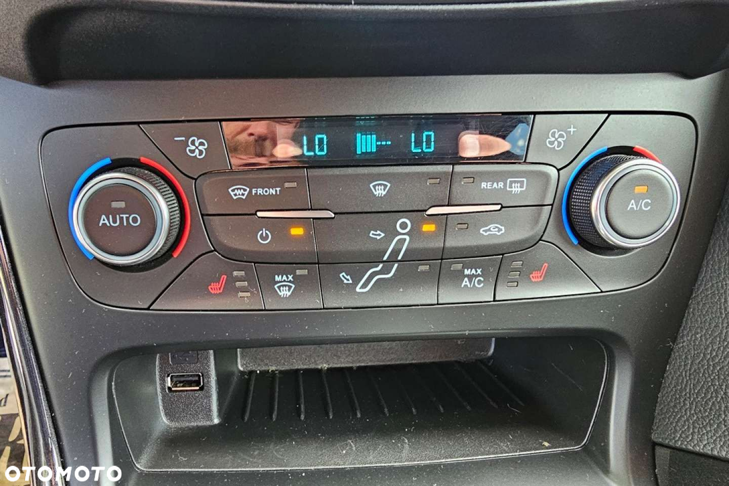 Ford Focus - 26