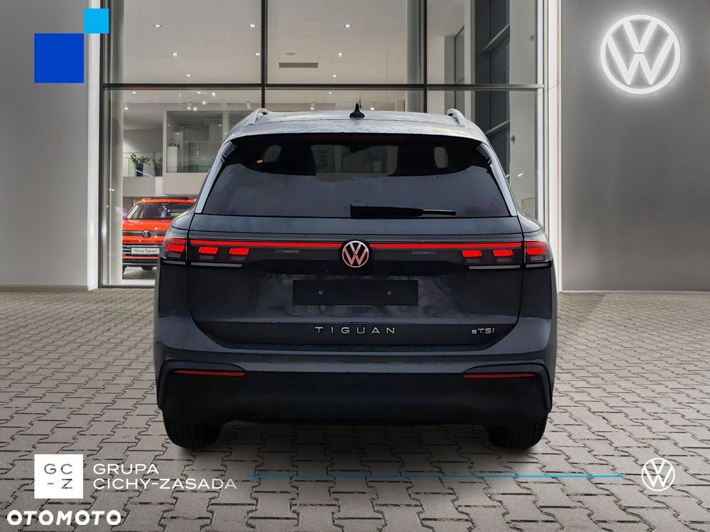 Volkswagen Tiguan - 4
