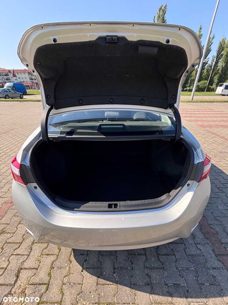 Toyota Corolla 1.6 Active - 8