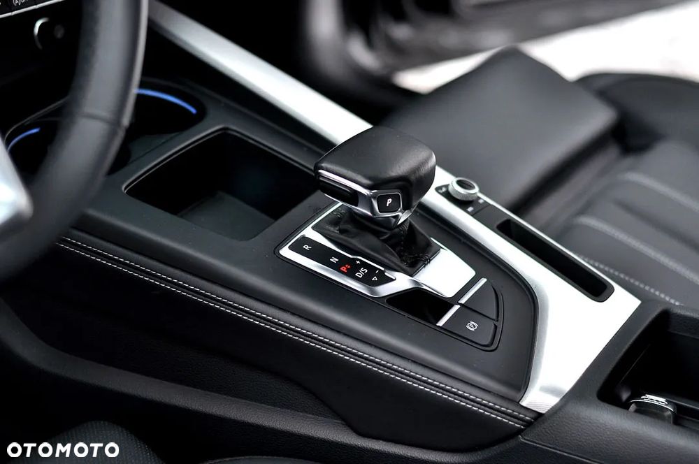 Audi A4 Avant 40 TDI quattro S tronic - 13