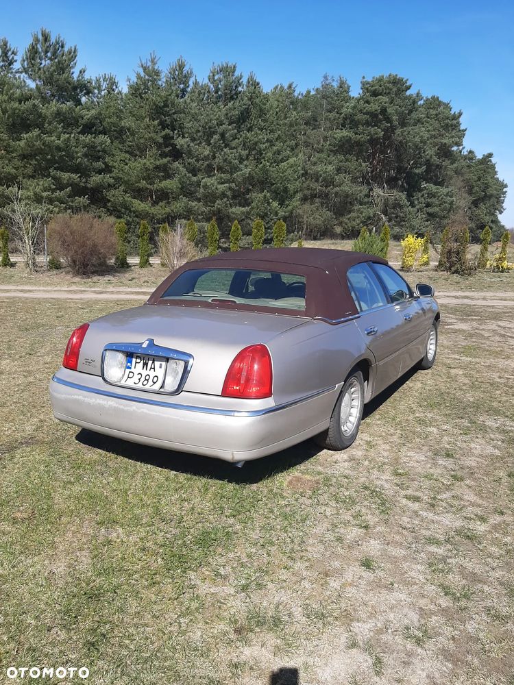 Lincoln Town Car 4.6 Executive - 7