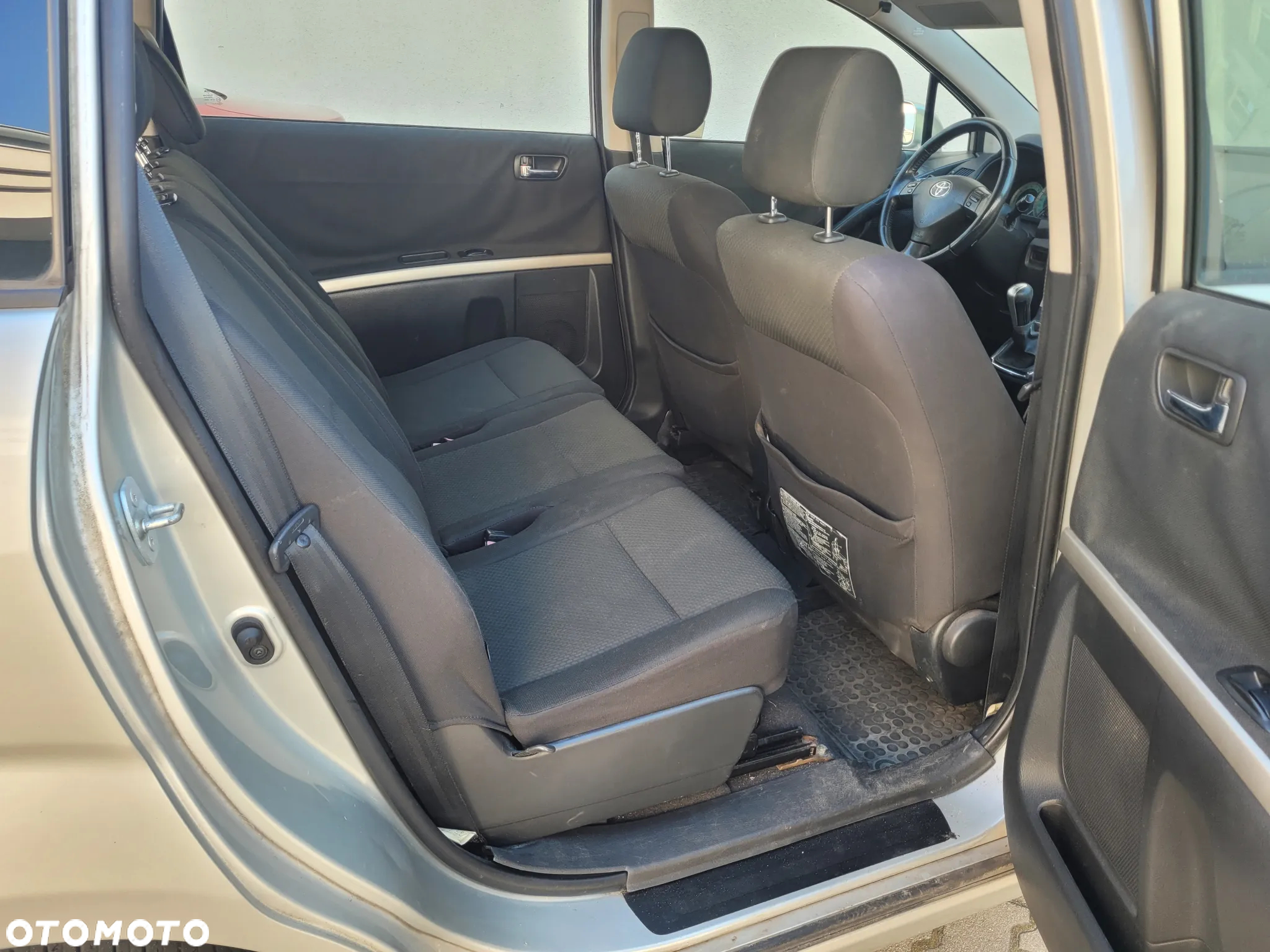 Toyota Corolla Verso 1.8 Sol - 14