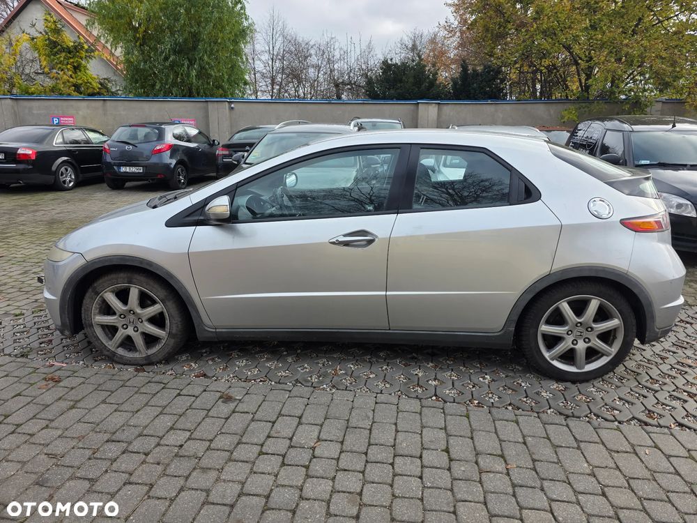 Honda Civic 1.8 Comfort - 2