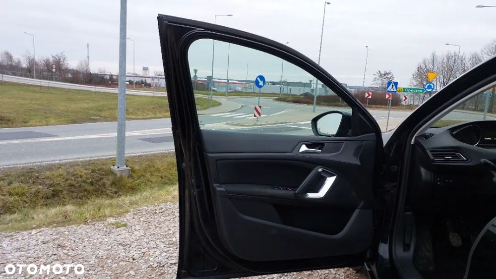 Peugeot 308 1.2 PureTech Business Line S&S - 12