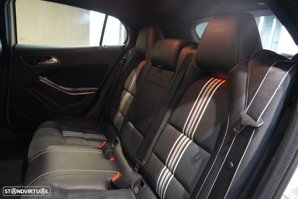 Mercedes-Benz GLA 200 d AMG Line Aut. - 31