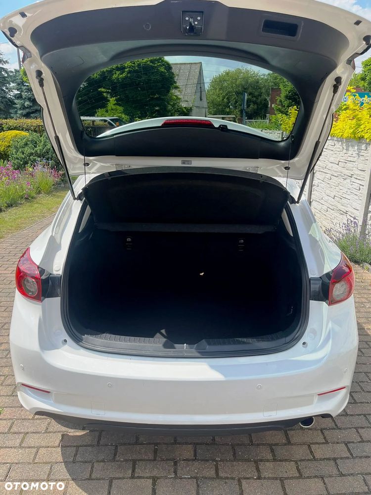 Mazda 3 SKYACTIV-D 105 NAKAMA - 11
