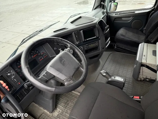 Volvo FH 540 8x2 + przyczepa LAG - zestaw do kontenerów - 8