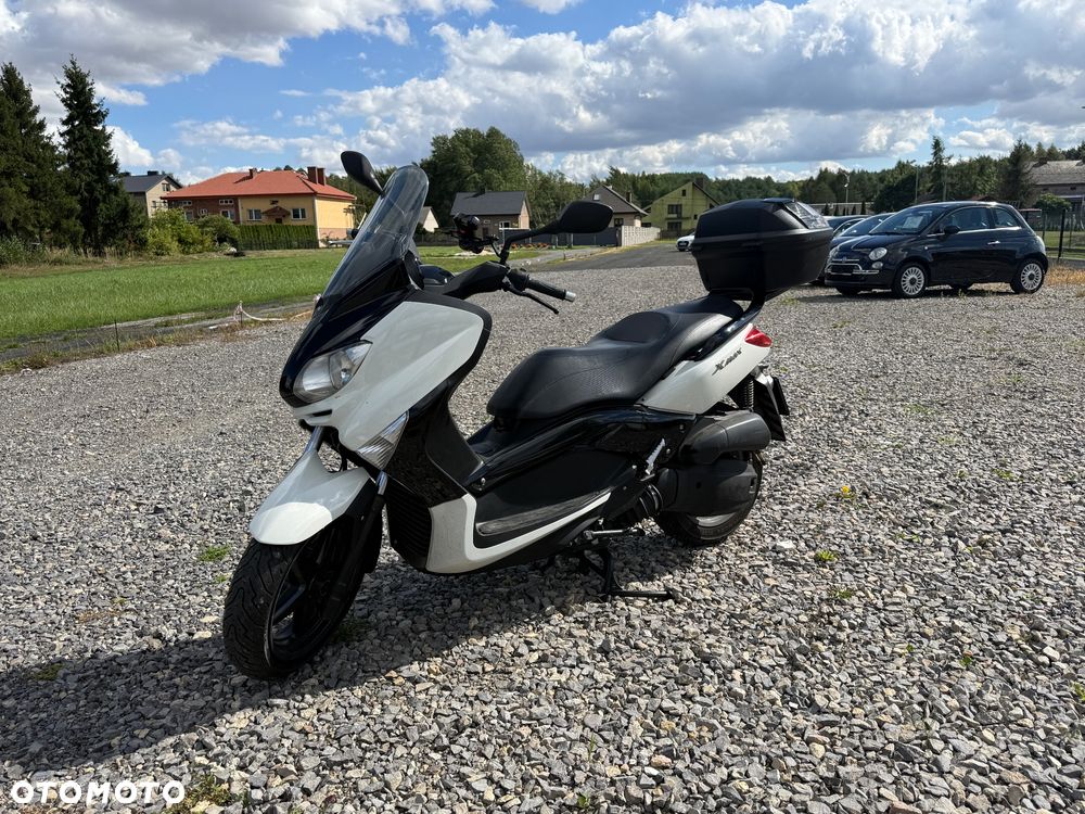 Yamaha X-max - 3