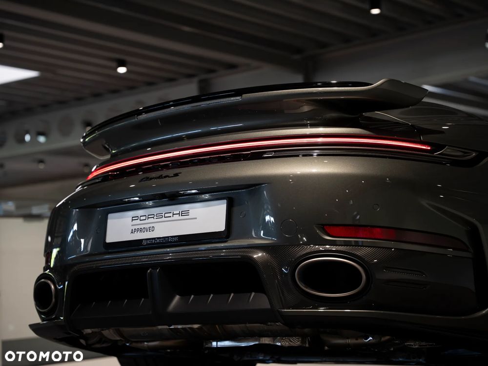 Porsche 911 Carrera Turbo S - 14