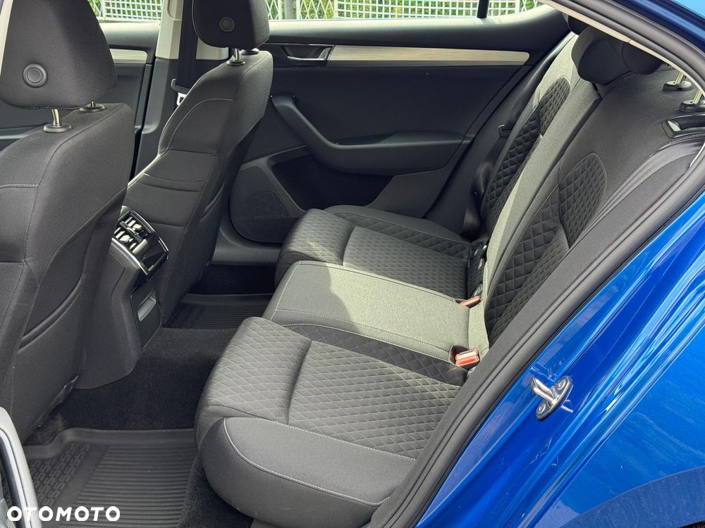 Skoda Superb 1.5 TSI Ambition DSG - 18