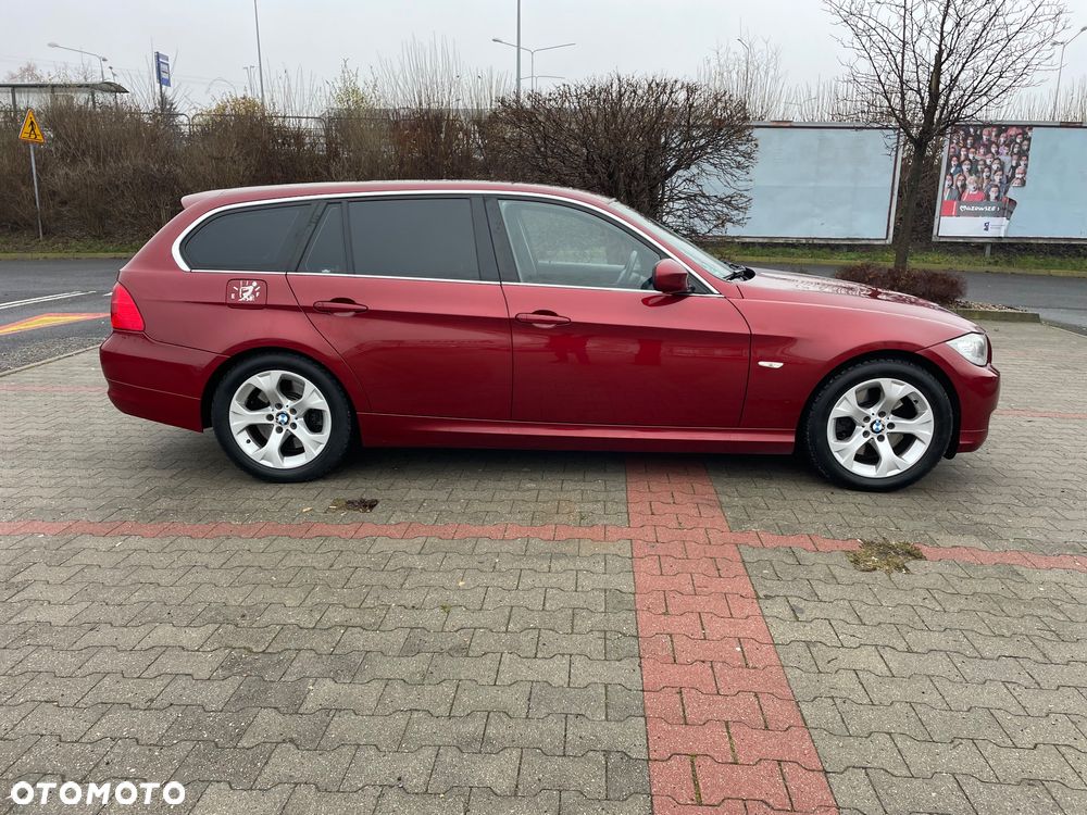 BMW Seria 3 325d - 3