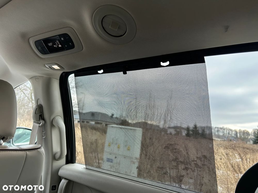 Chrysler Pacifica - 16