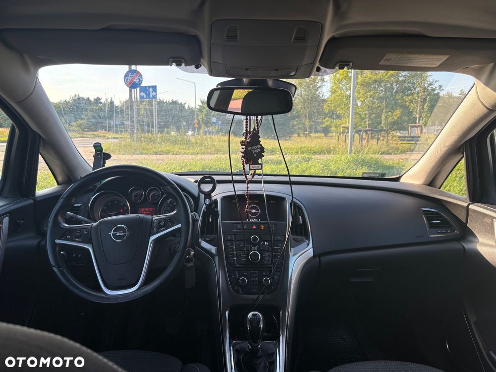Opel Astra 1.6 Cosmo - 11