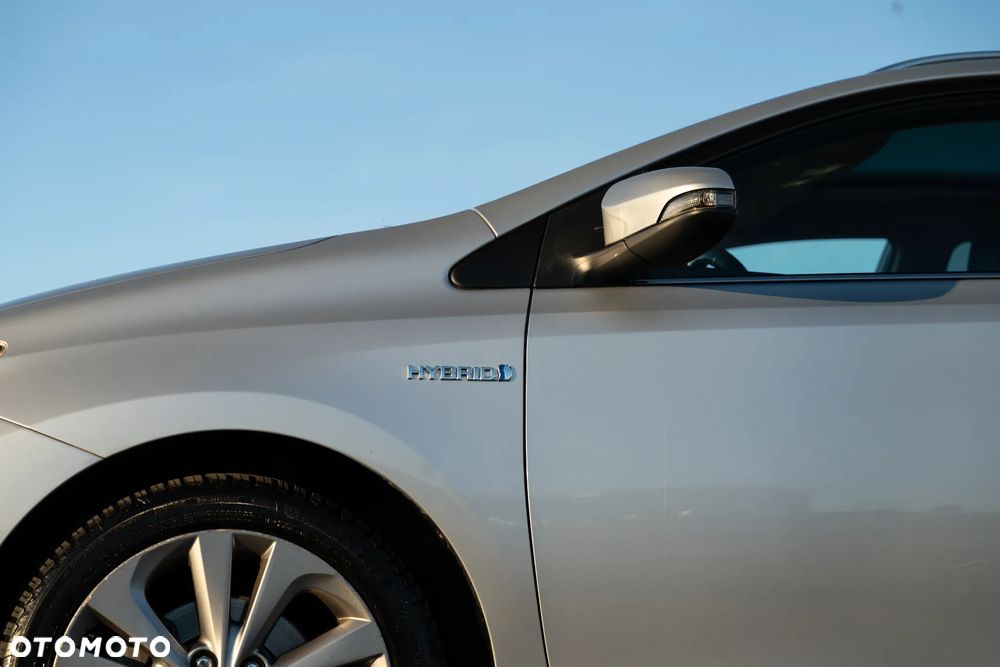 Toyota Auris 1.8 HSD Luna - 12