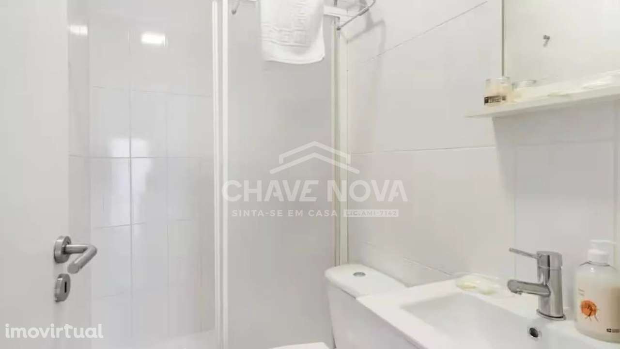 Moradia V1 Mobilada no Centro do Porto (Rua do Heroísmo) - Grande imagem: 3/5