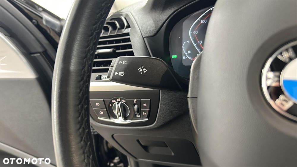 BMW X3 xDrive20i - 26