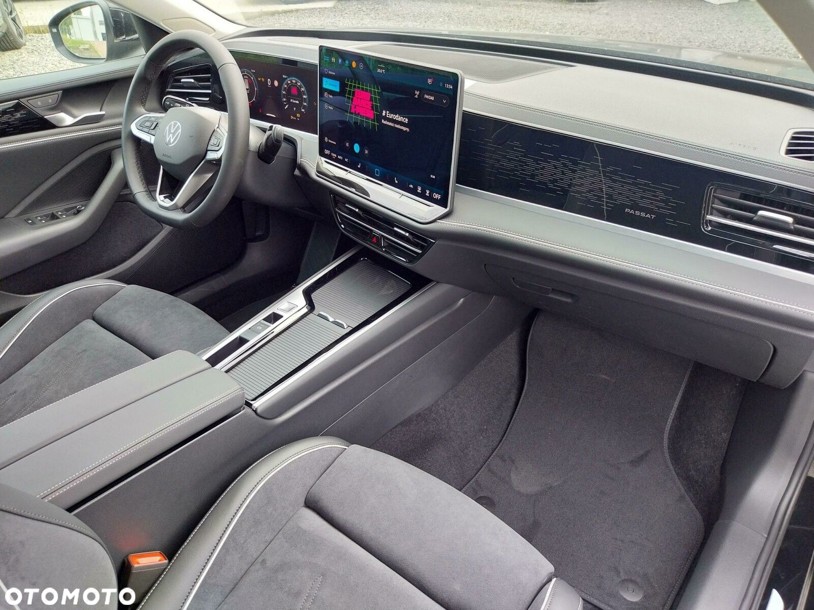 Volkswagen Passat - 16