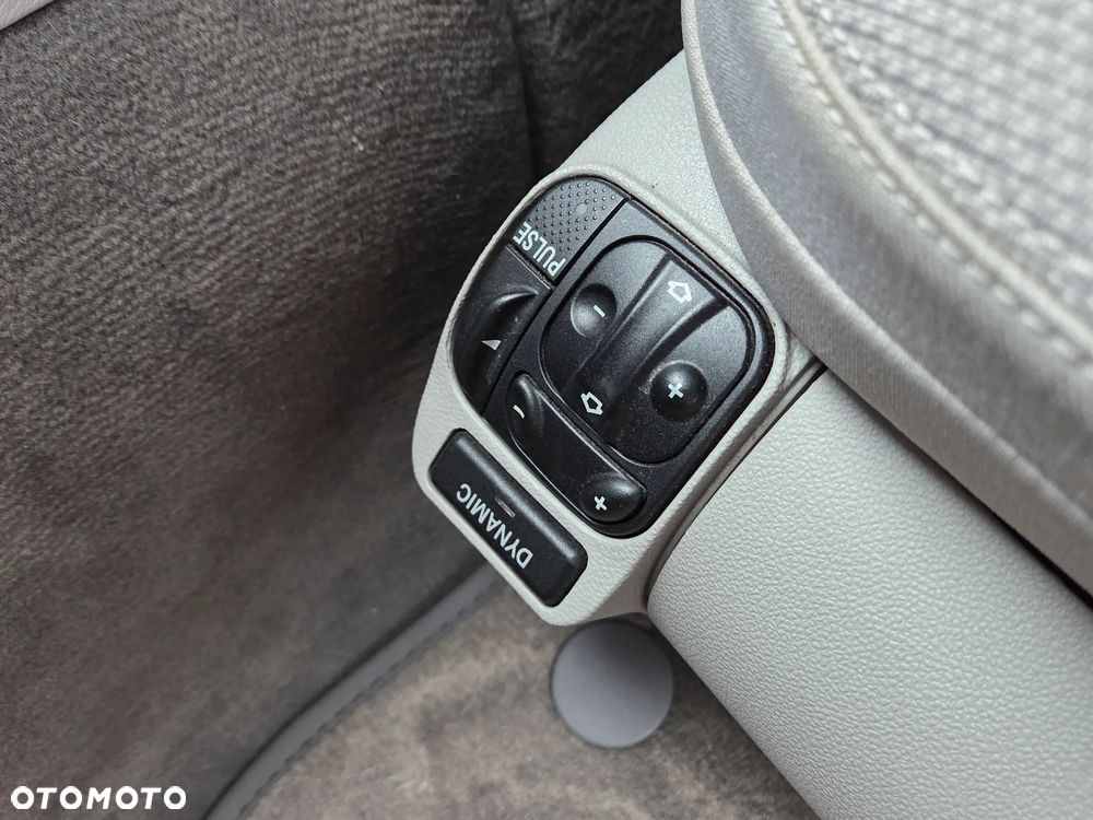 Mercedes-Benz Klasa E 320 CDI 4Matic Automatik Avantgarde DPF BusinessEDITION - 34