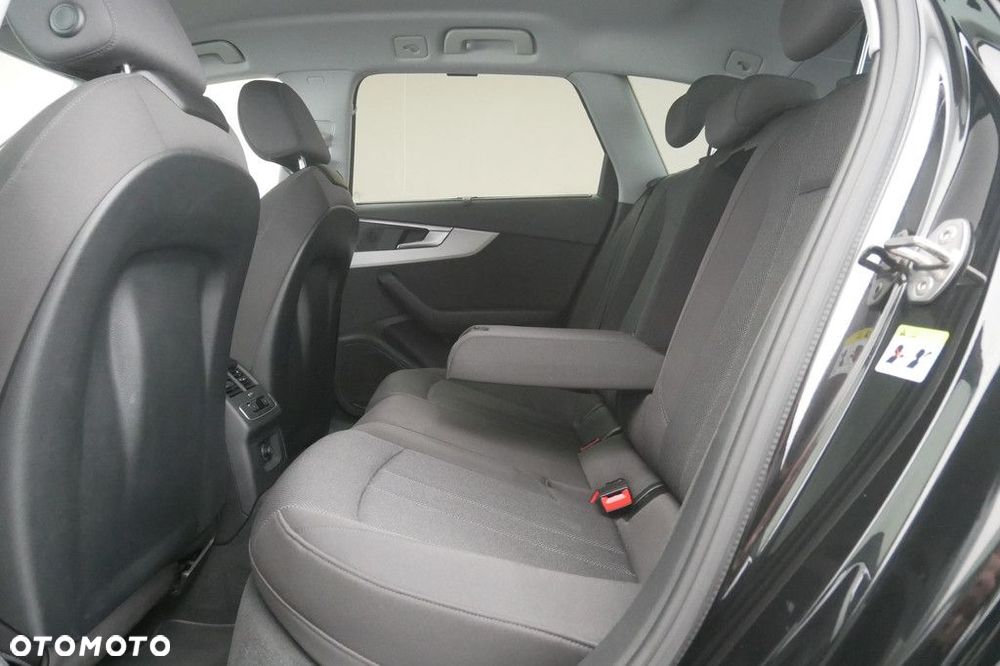 Audi A4 Avant - 15