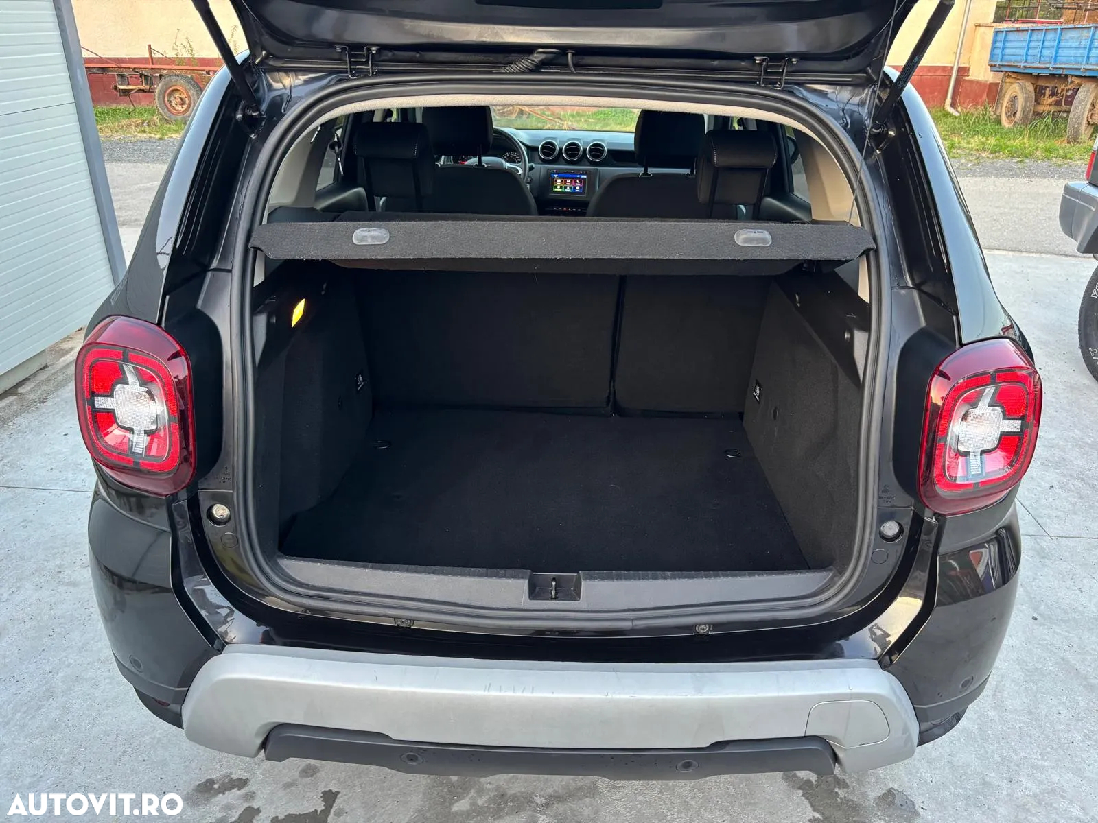 Dacia Duster TCe 150 2WD GPF Sondermodell Adventure - 9