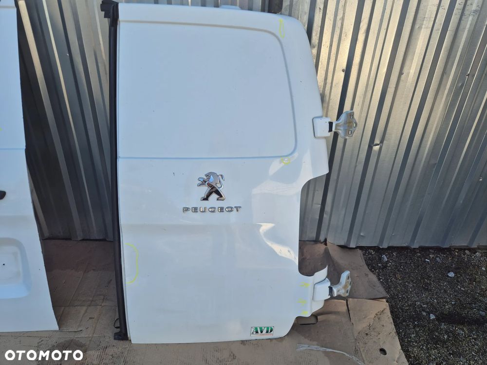 DRZWI TYLNE PEUGEOT EXPERT III JUMPY III 2015- - 10