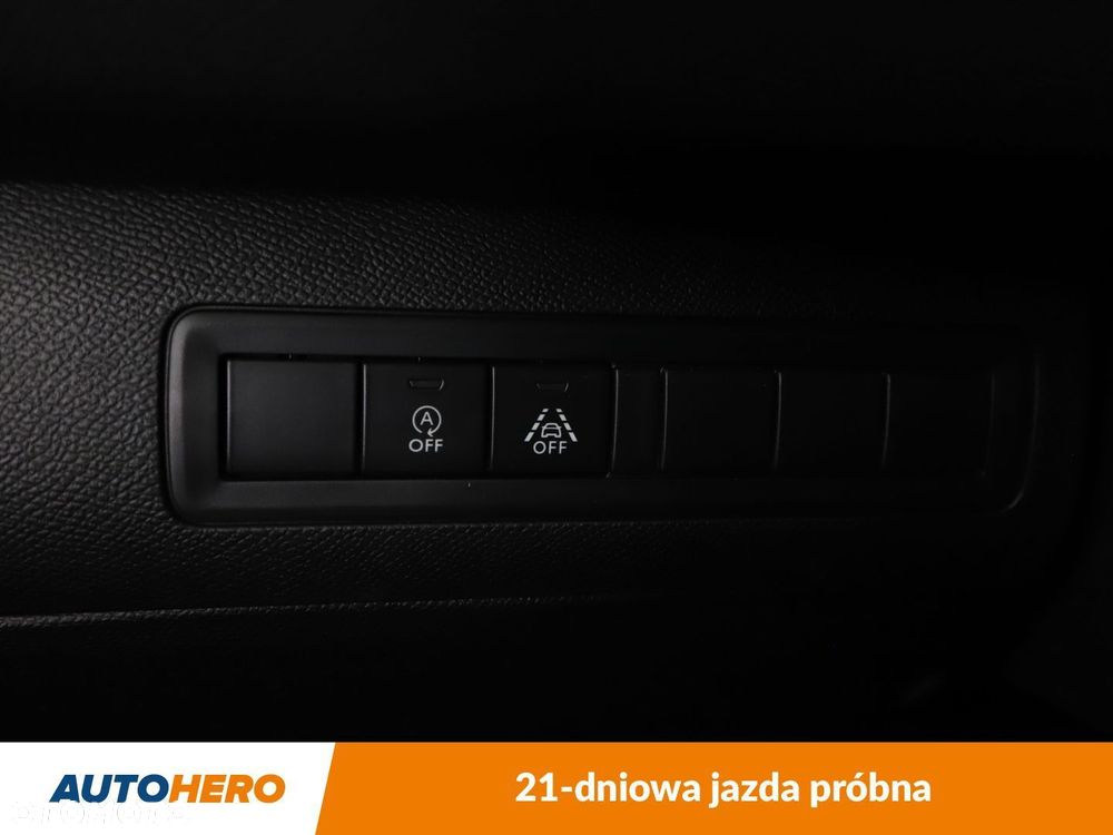 Peugeot 308 1.2 PureTech Allure S&S EAT8 - 32