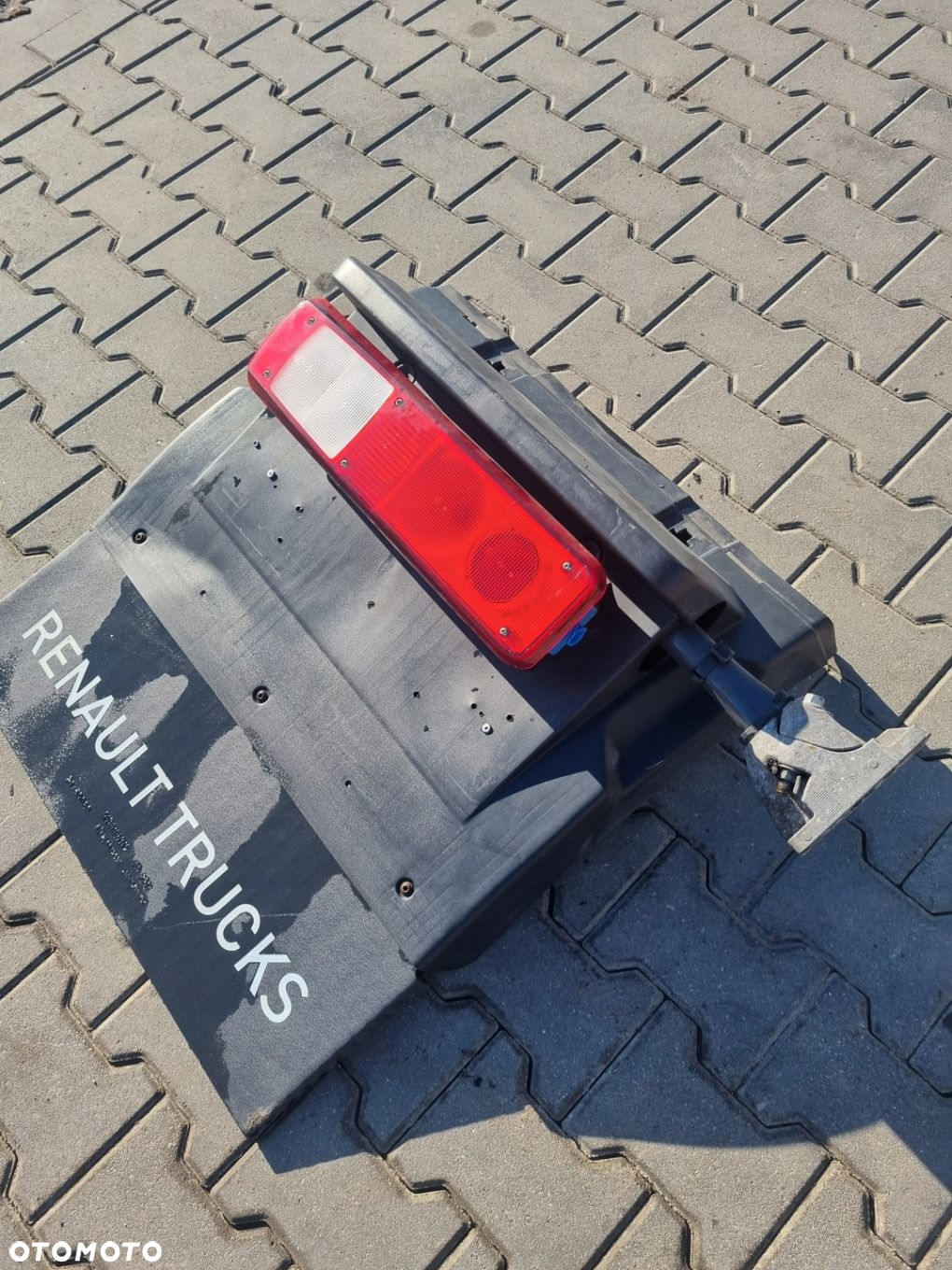 BŁOTNIK LEWY TYŁ KOMPLETNY RENAULT GAMA T C RANGE - 3