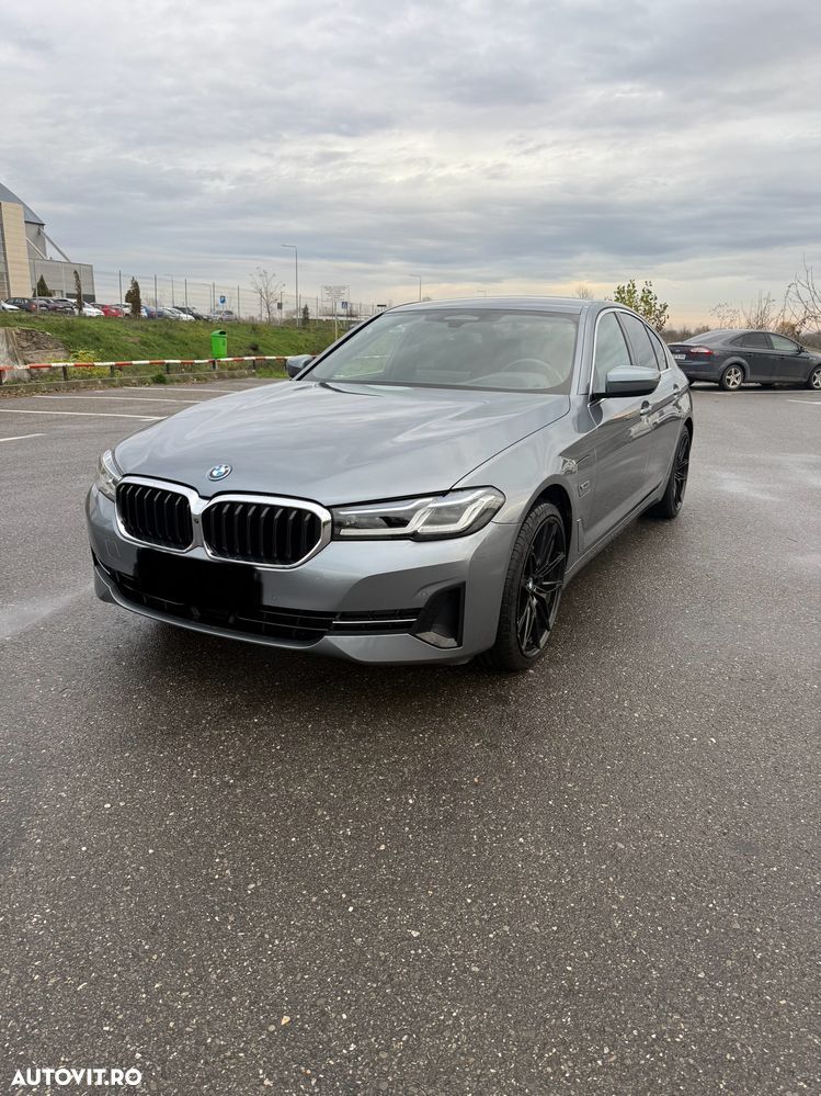 BMW Seria 5 530e Aut. - 1