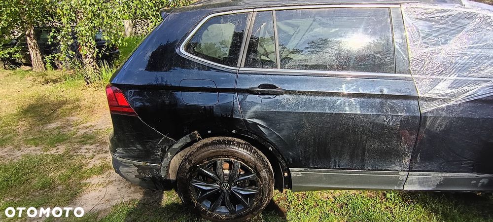 Volkswagen Tiguan Allspace 2.0 TSI 4Mot Elegance DSG - 14